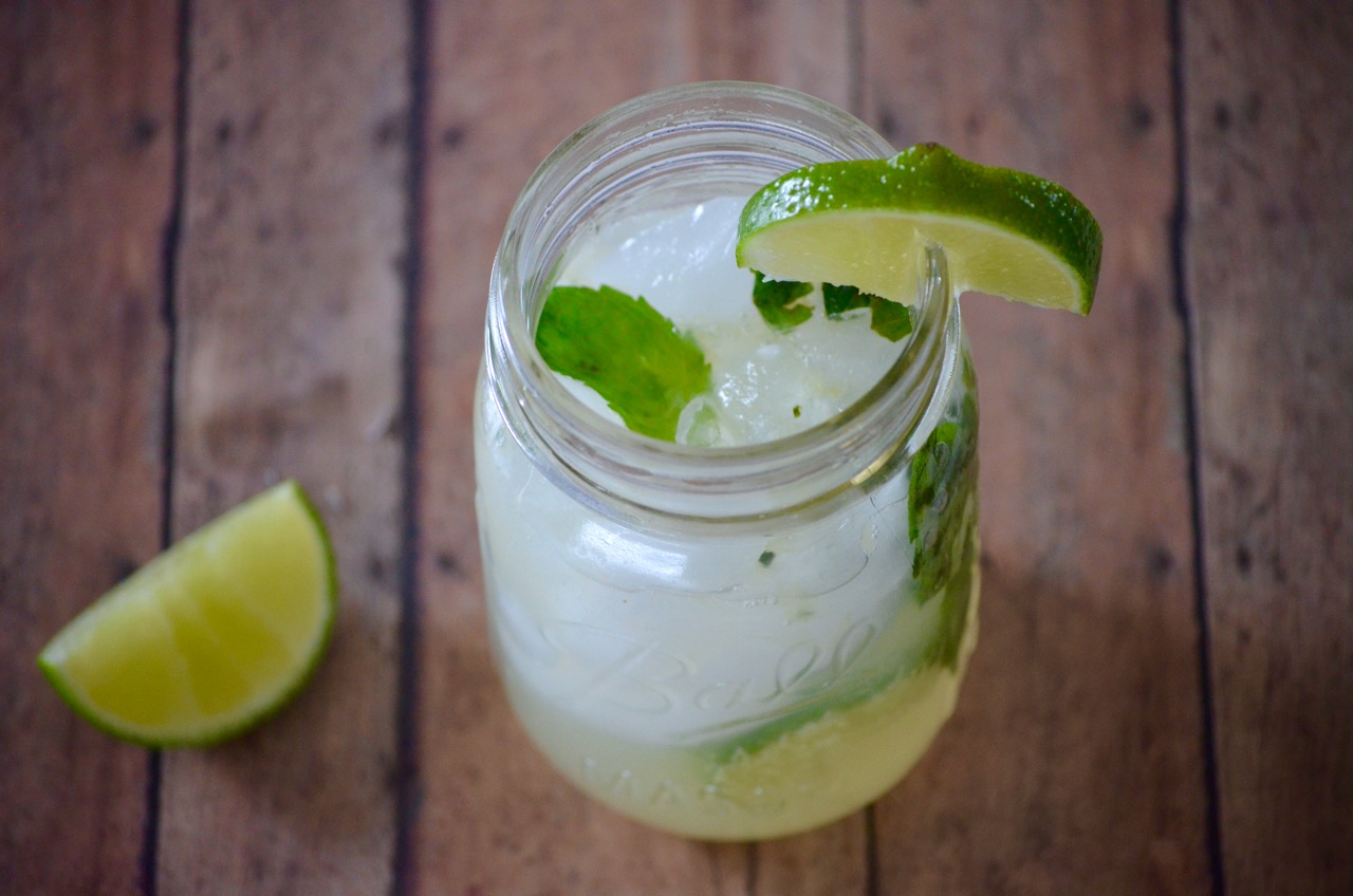 mojito with fresh mint and lime